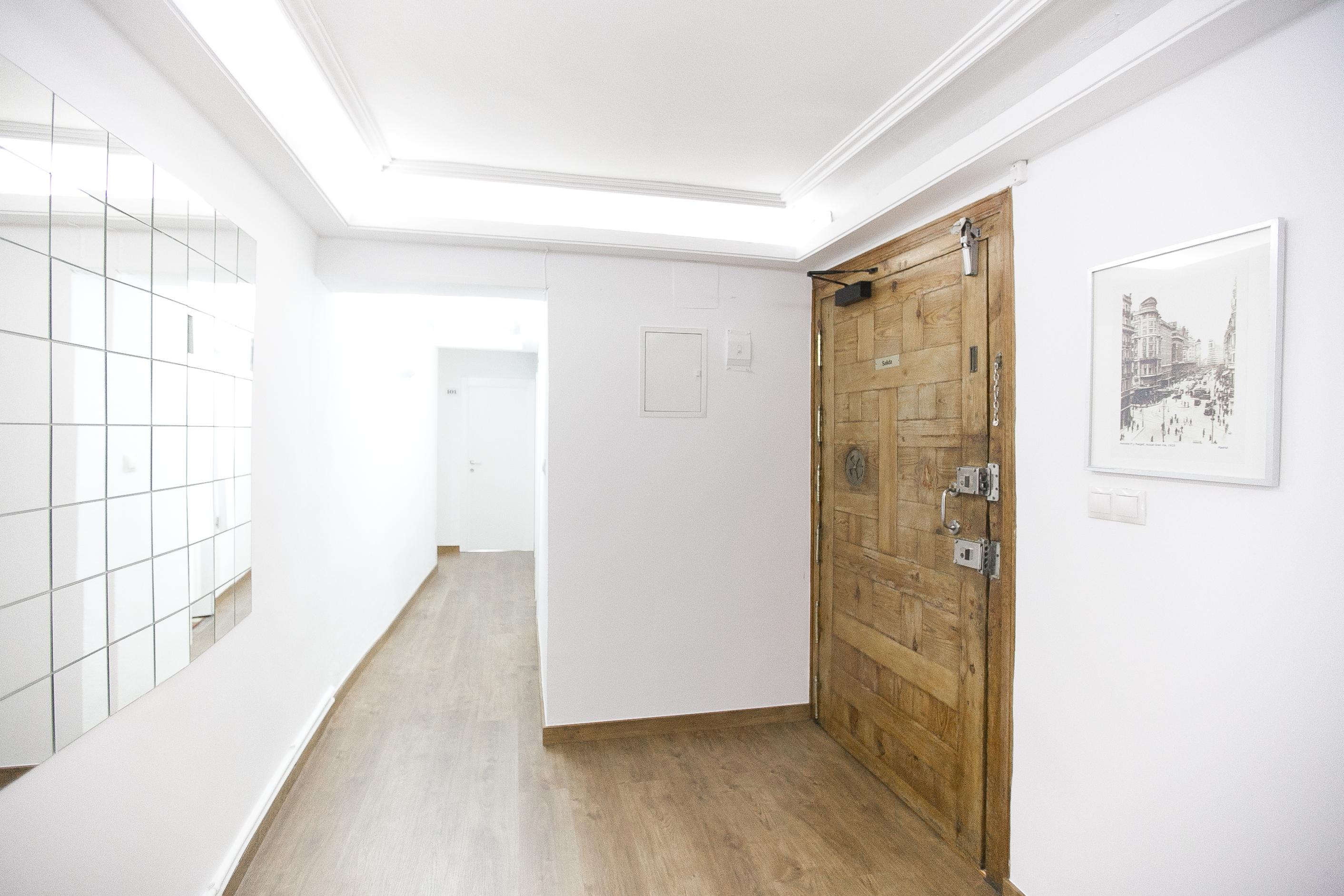 Ch La Banezana Hotel Madrid Eksteriør billede